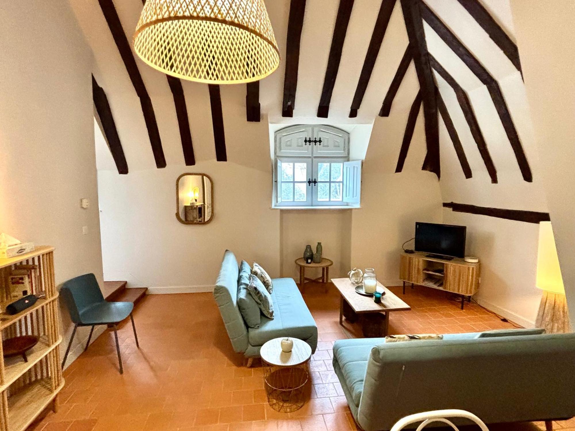 Appartement Au Centre De ริเชลิเยอ ภายนอก รูปภาพ